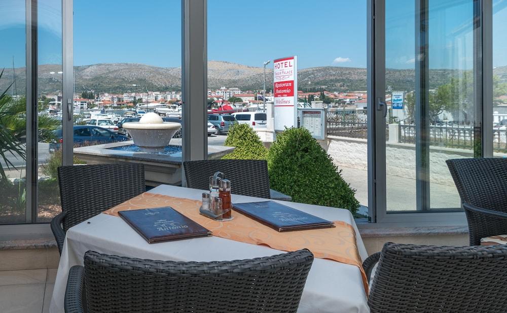 Hotel Trogir Palace Εξωτερικό φωτογραφία