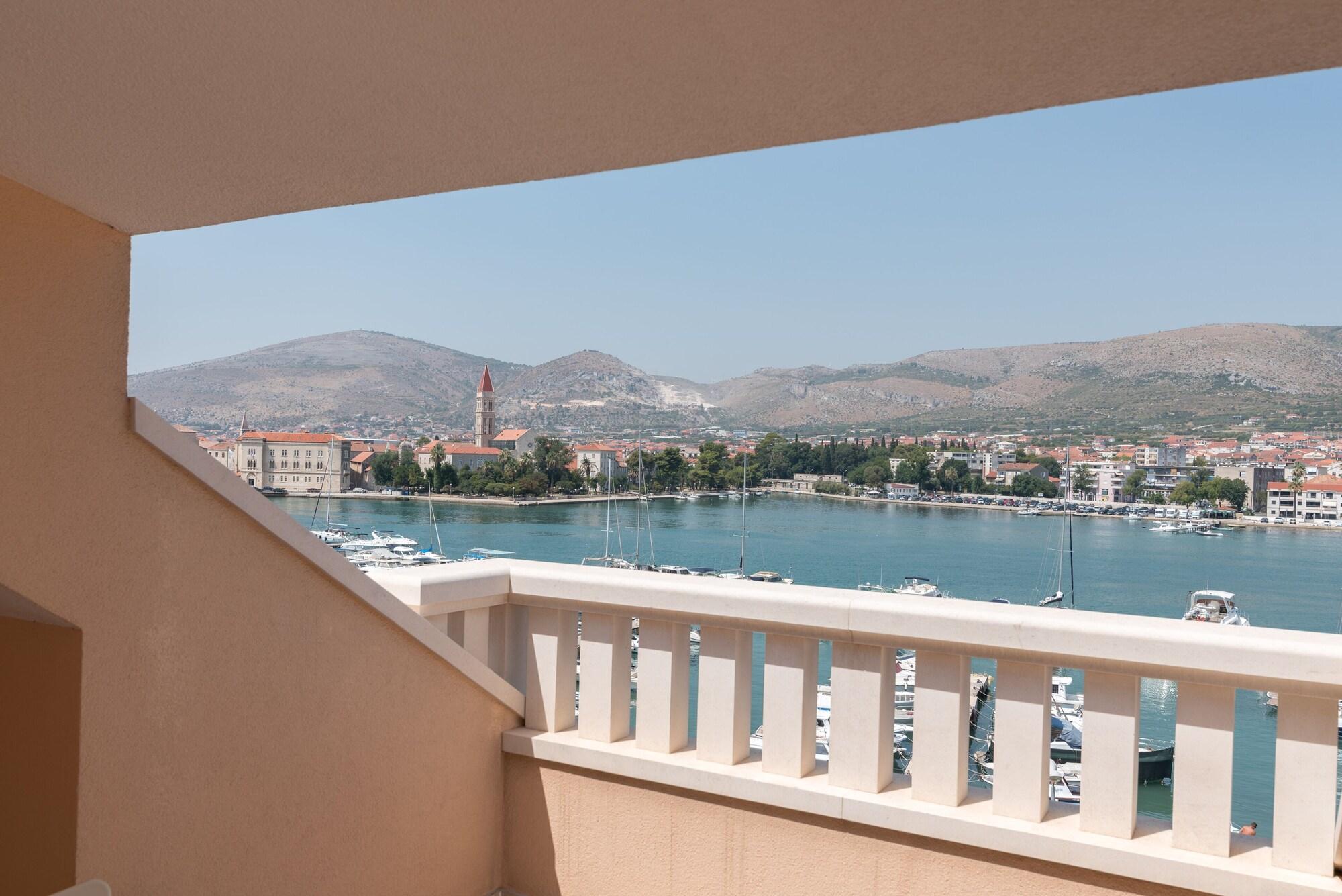 Hotel Trogir Palace Εξωτερικό φωτογραφία