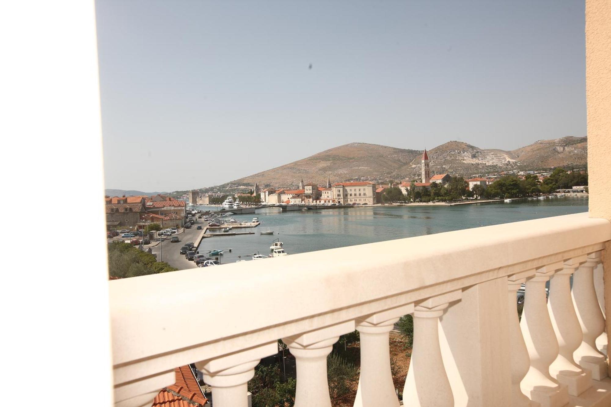 Hotel Trogir Palace Εξωτερικό φωτογραφία